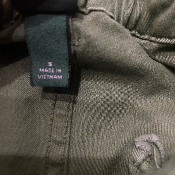 Cargo pants - Picture 2 of 2